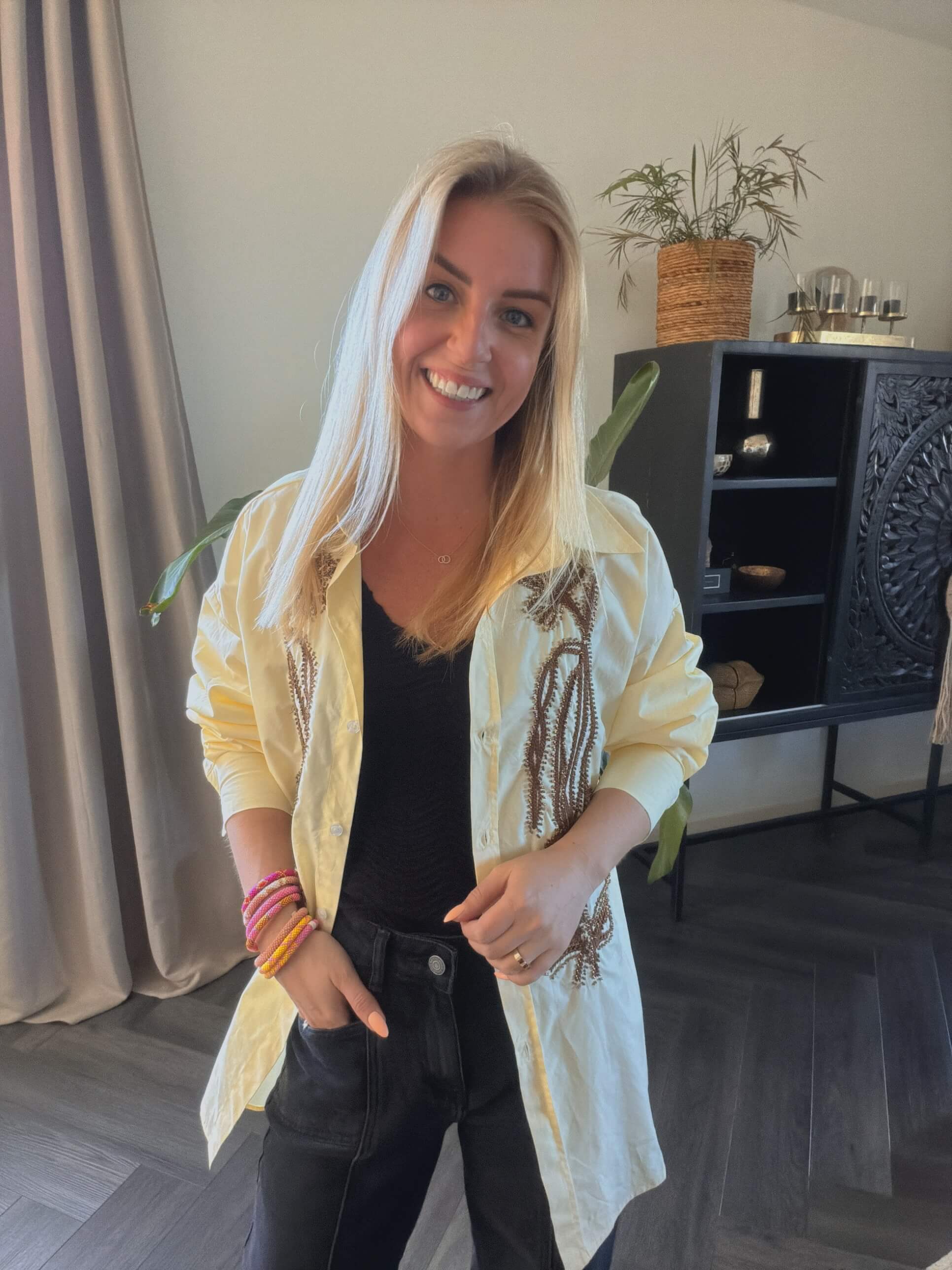 Solea pearl blouse