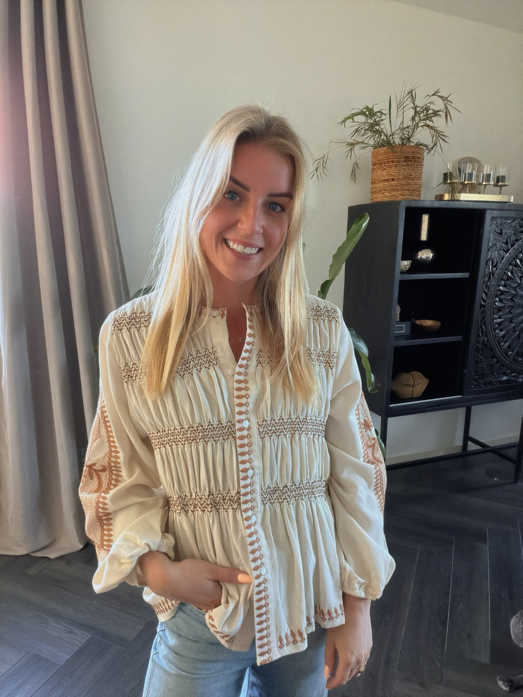 Iris Embroidered blouse