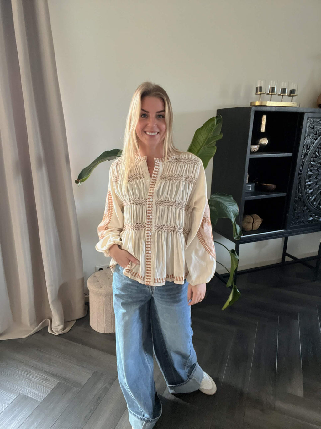 Iris Embroidered blouse
